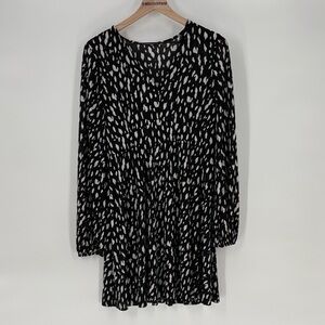 Primark Cares medium Black and White Patterned  flowy Dress